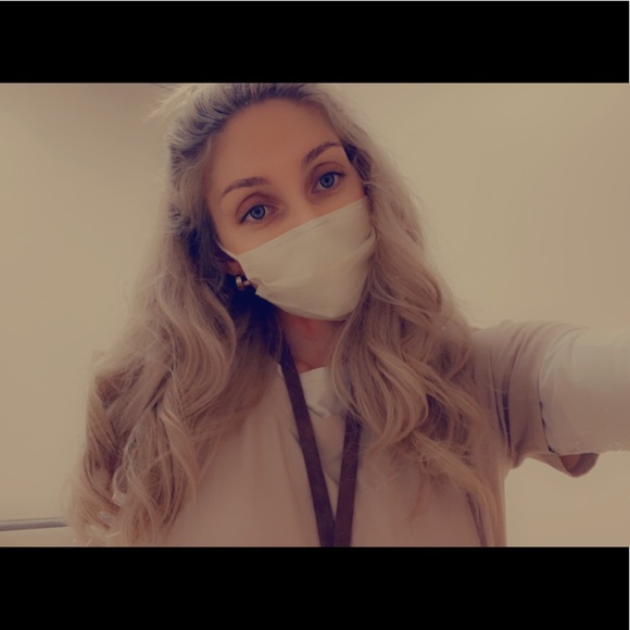 Meet your Posher, Christina - Picture 1 of 1